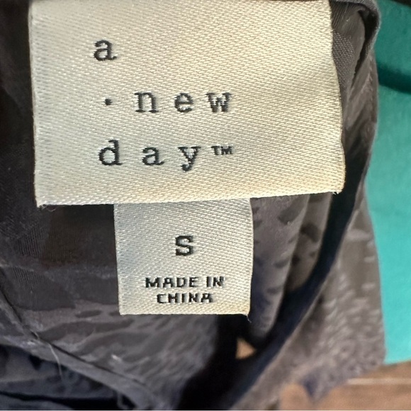 Black Leopard Print Top A New Day small - Picture 10 of 11